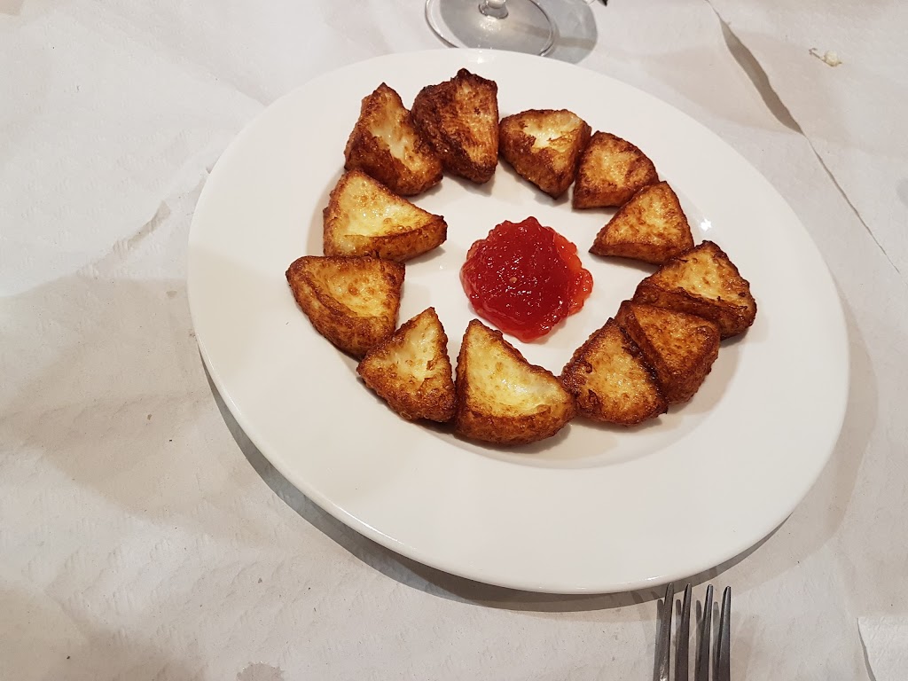 Bar restaurante peones 4 — Comida y bebida