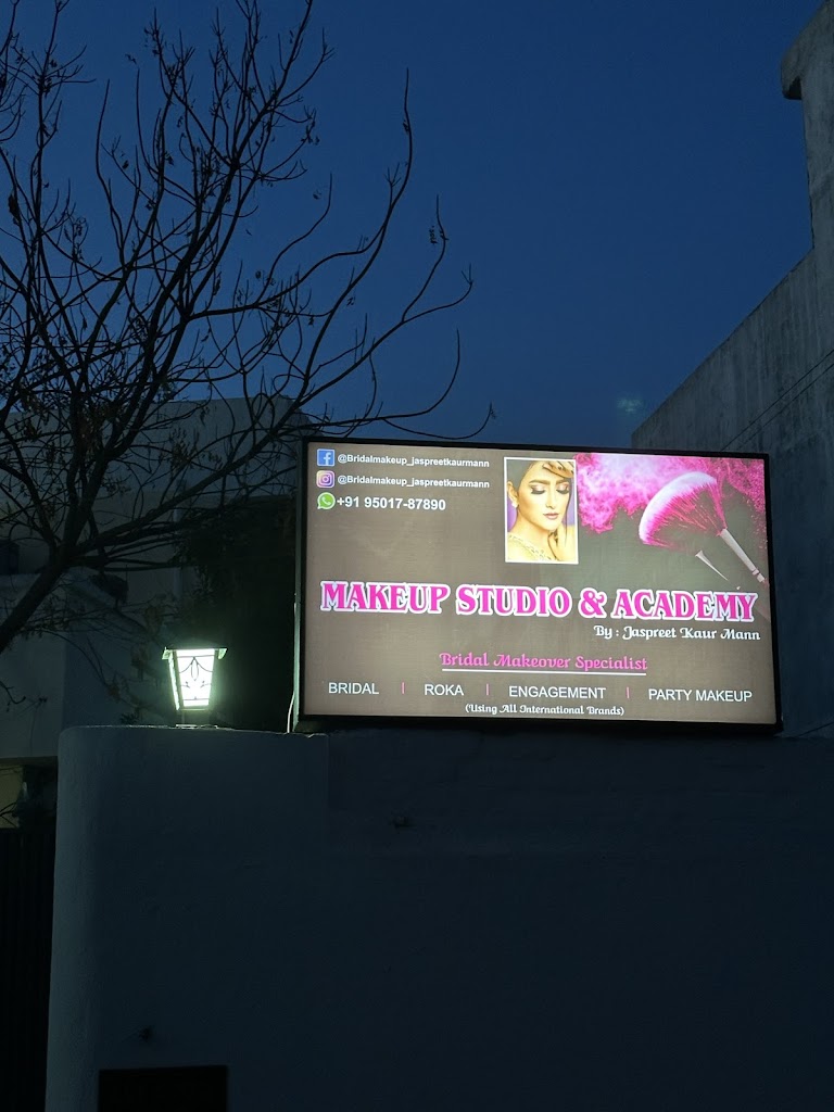 Makeup By Jaspreet Kaur Mann Hire Makeup Artist In Jalandhar Book Bridal Makeup Artist In Jalandhar Bridal Makeup Artist