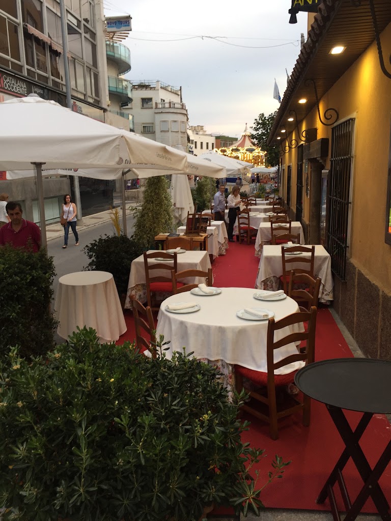 Meson Galego Antoxo — Ambiente