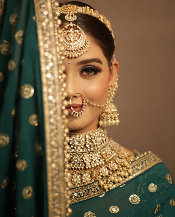 New Fashion Makeover Beauty Saloon Academy