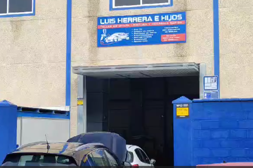 Luis Herrera e Hijos — Exterior