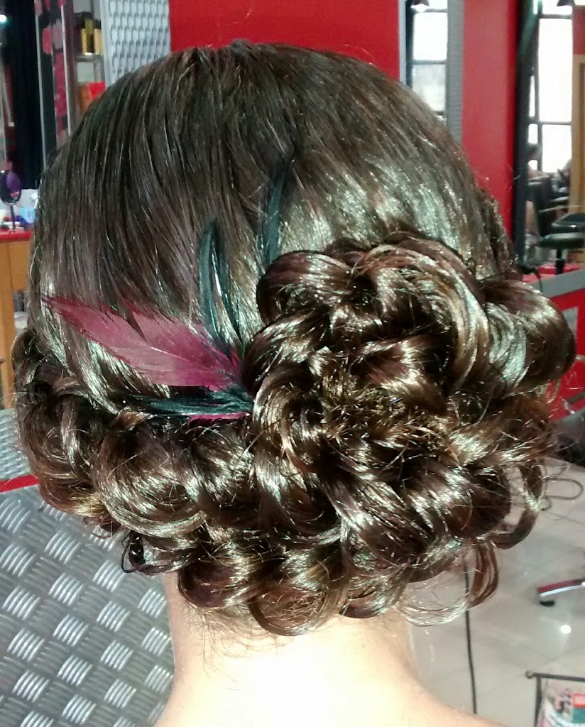 Peluqueria Hair Colours/A BARCA — Del propietario