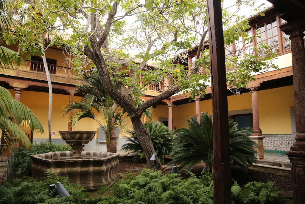 Casa de los Capitanes Generales — Todas