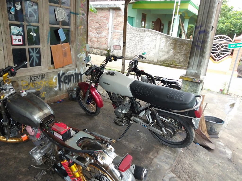 bengkel "SEDULUR MOTOR KRT"Tanjung
