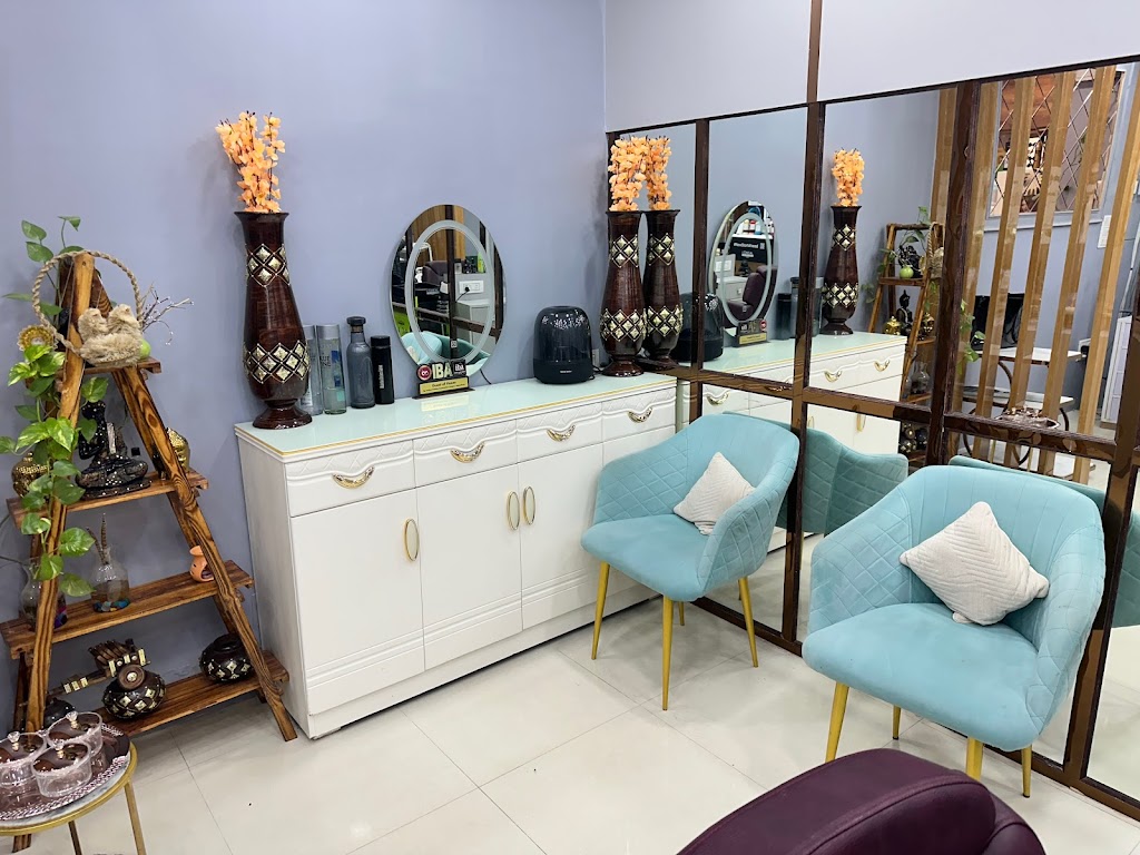 Maisha Unisex Salon