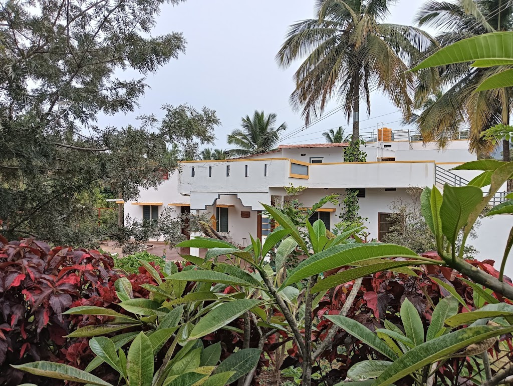 Amruthadhare Guest House