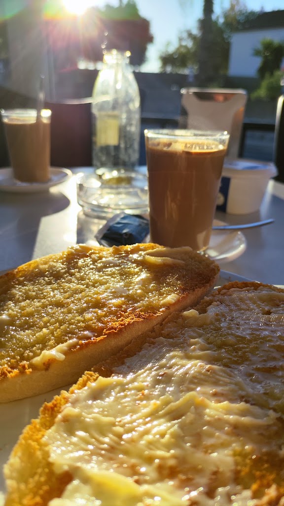 Bar El Quini — Comida y bebida