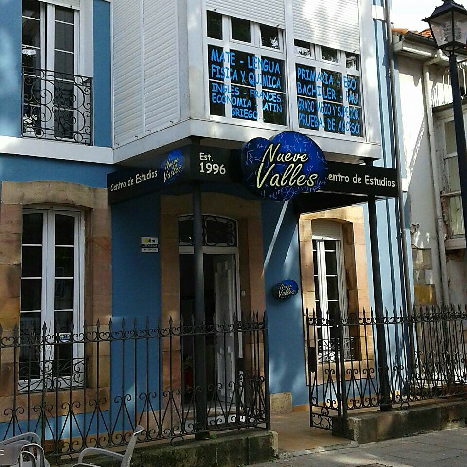 Academia Nueve Valles
