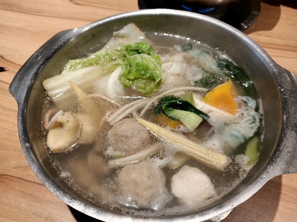 鍋坊金門鍋物放題-火鍋吃到飽｜金門美食｜和牛｜酸白菜｜火鍋｜HOTPOT | KINMEN | ALLUCANEAT 的照片