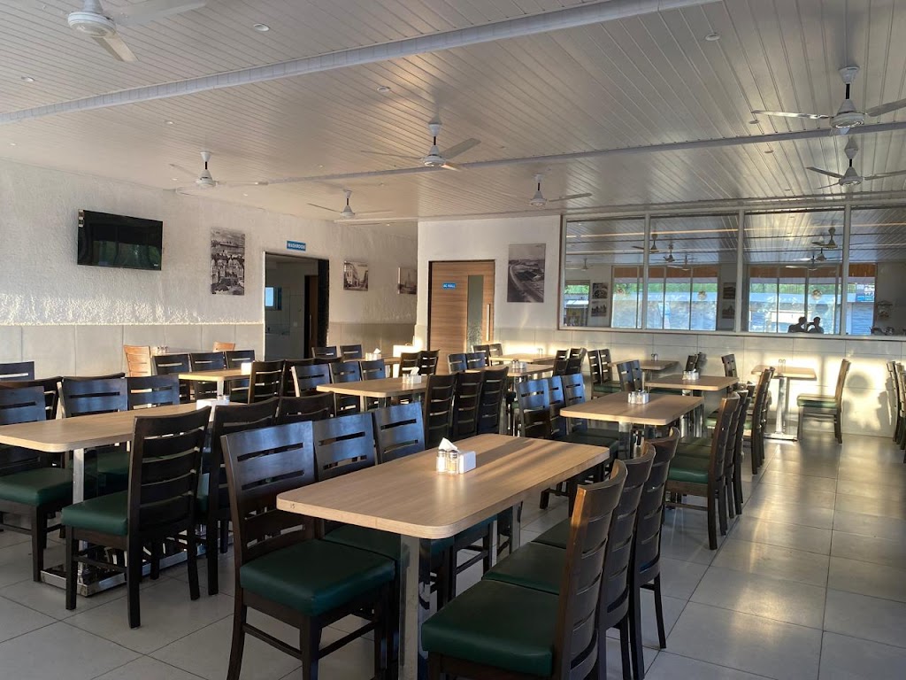 Bombay Baithak Kashele