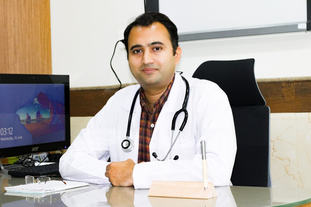 Dr. Dr Ajit Jadhav Md Dnb Cardiologist Ecg 2D Echo Tmt Heart Specialist In Pcmc