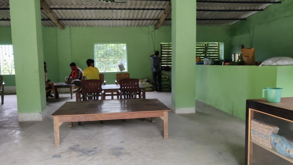 Shree Shishupal Family Restorent Dhabha Pujharipali