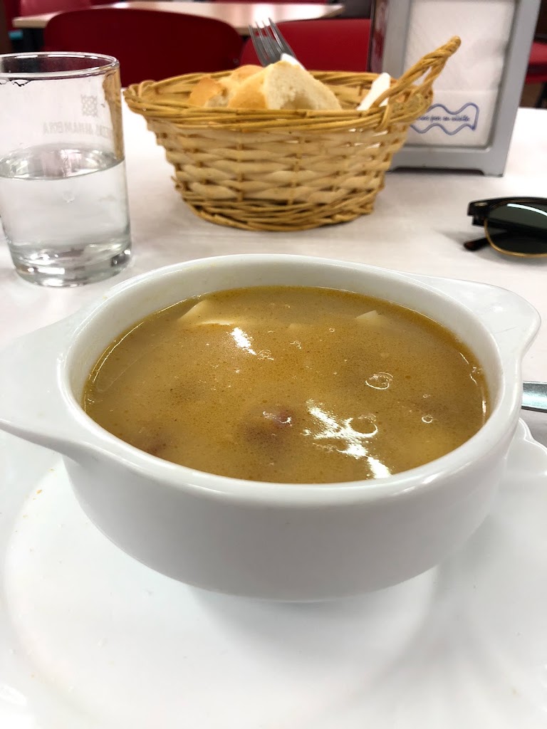 Bar de Jubilados — Comida y bebida