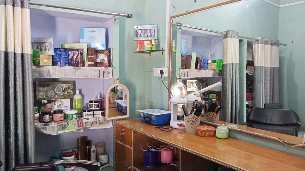 New Looks Beauty Parlour