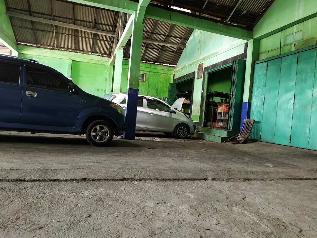 Bengkel Mobil Billowo Senno