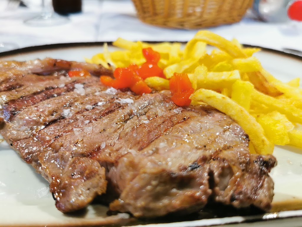 Restaurante de Alessandra — Comida y bebida