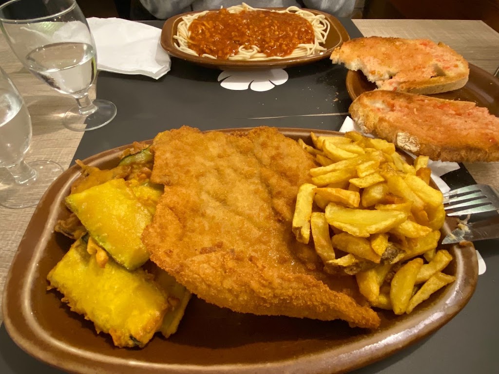 Restaurant Ca L'Enric — Comida y bebida