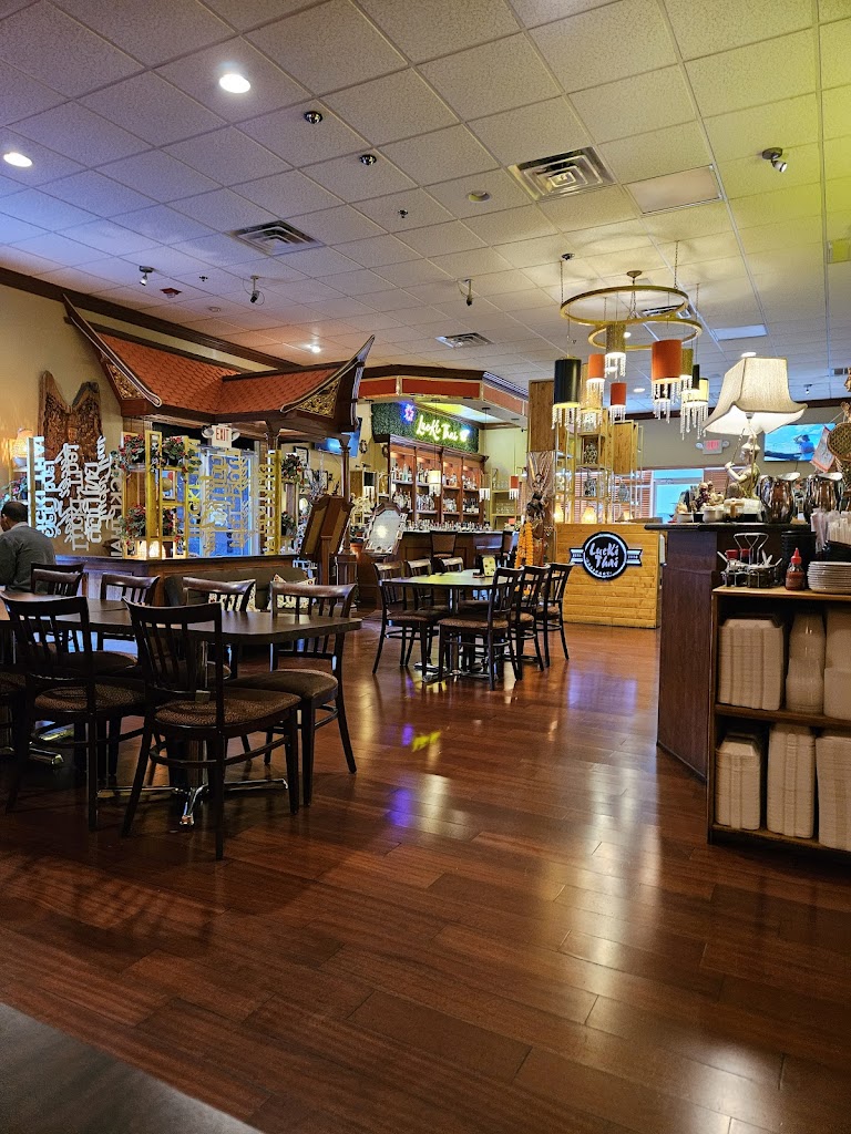 LucKi Thai Bistro
