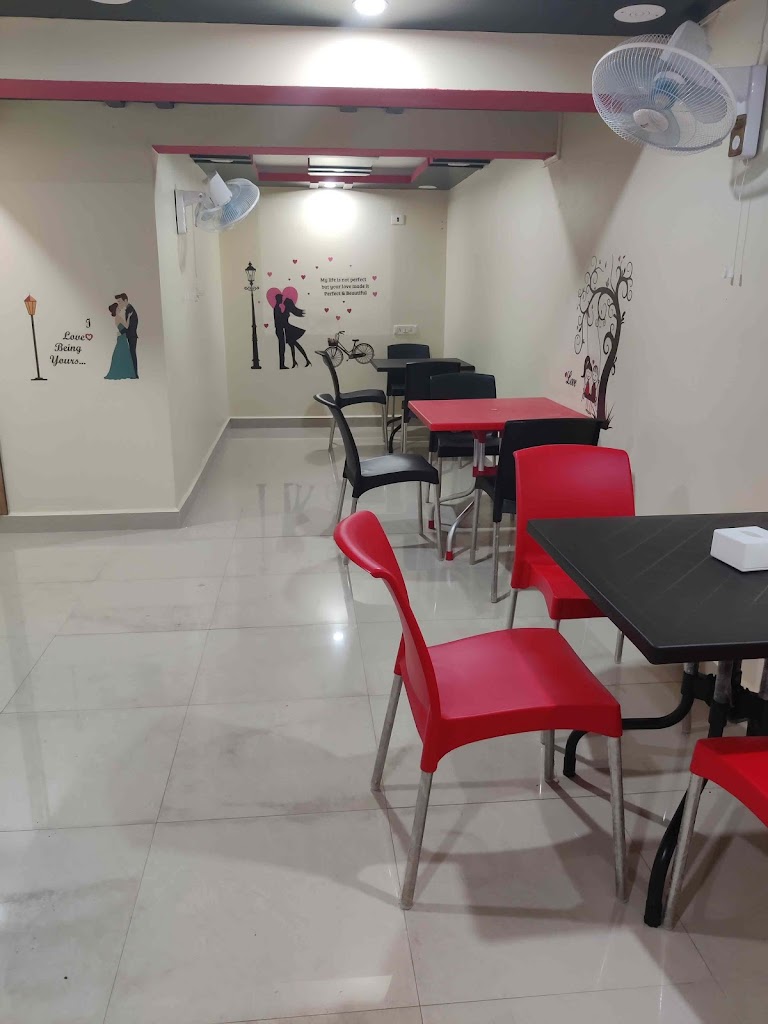 Geeta Cafe And Fast Food