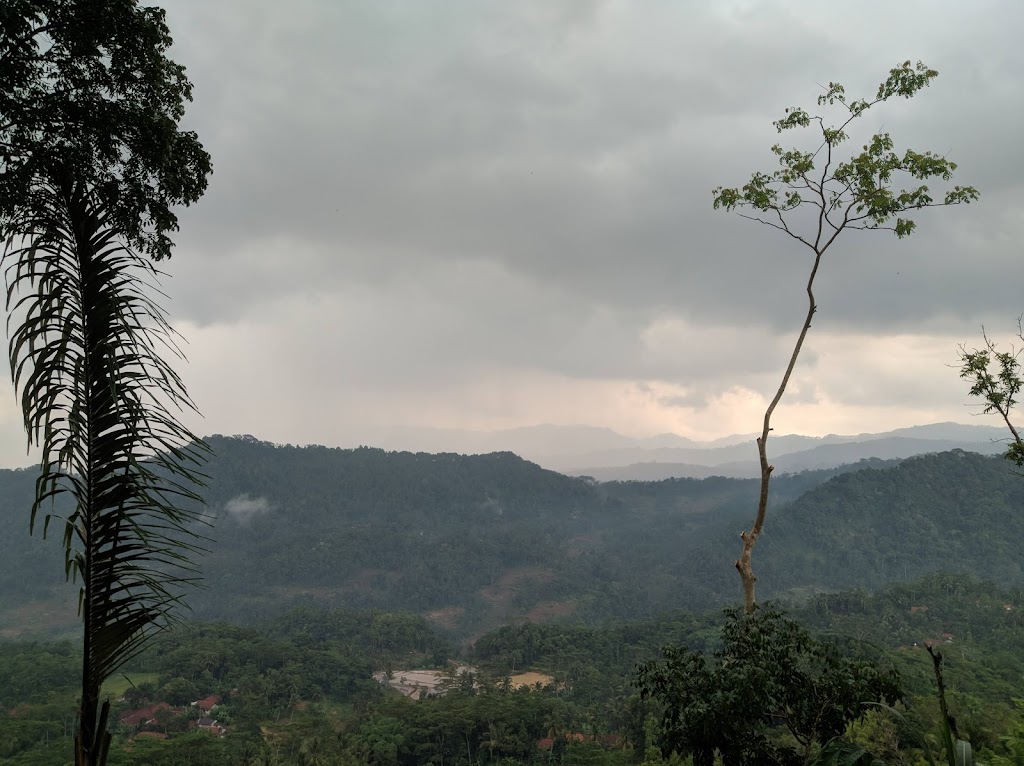 Wisata alam puncak saninten panenjoan