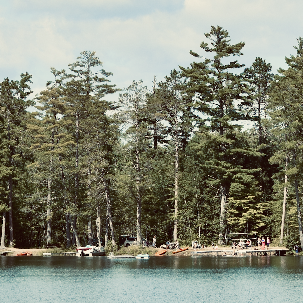  Summit Lake Game Farm