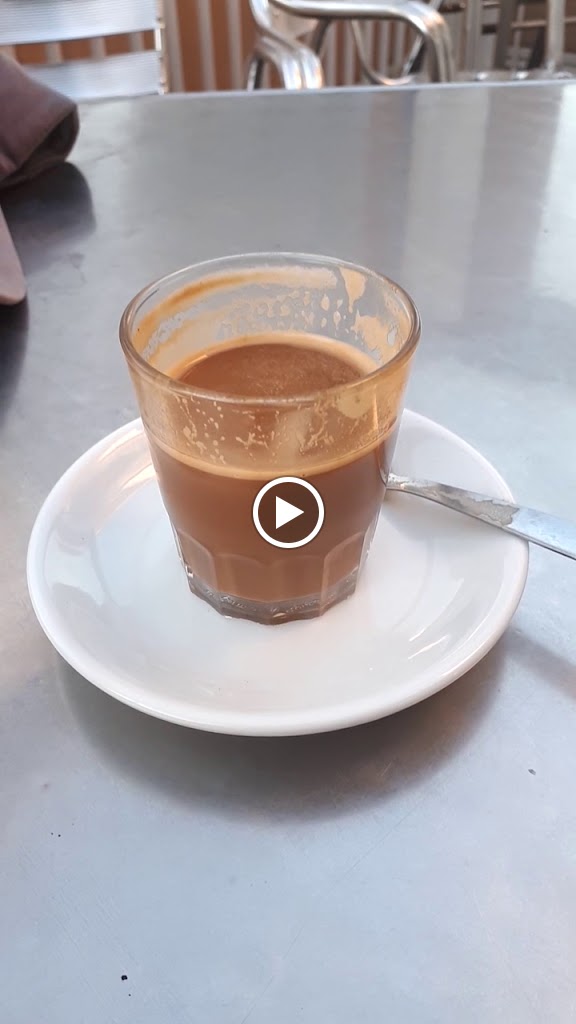 Cafe Bar Hermanos Lozano — Comida y bebida