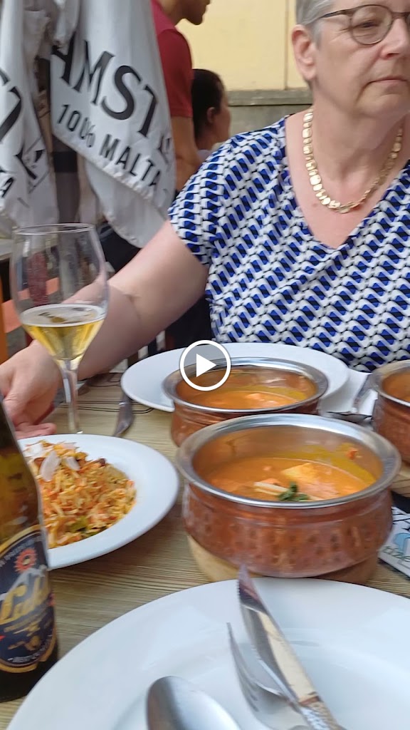 HIMALAYA CURRY AND TANDOORI RESTAURANT BILBAO — Videos