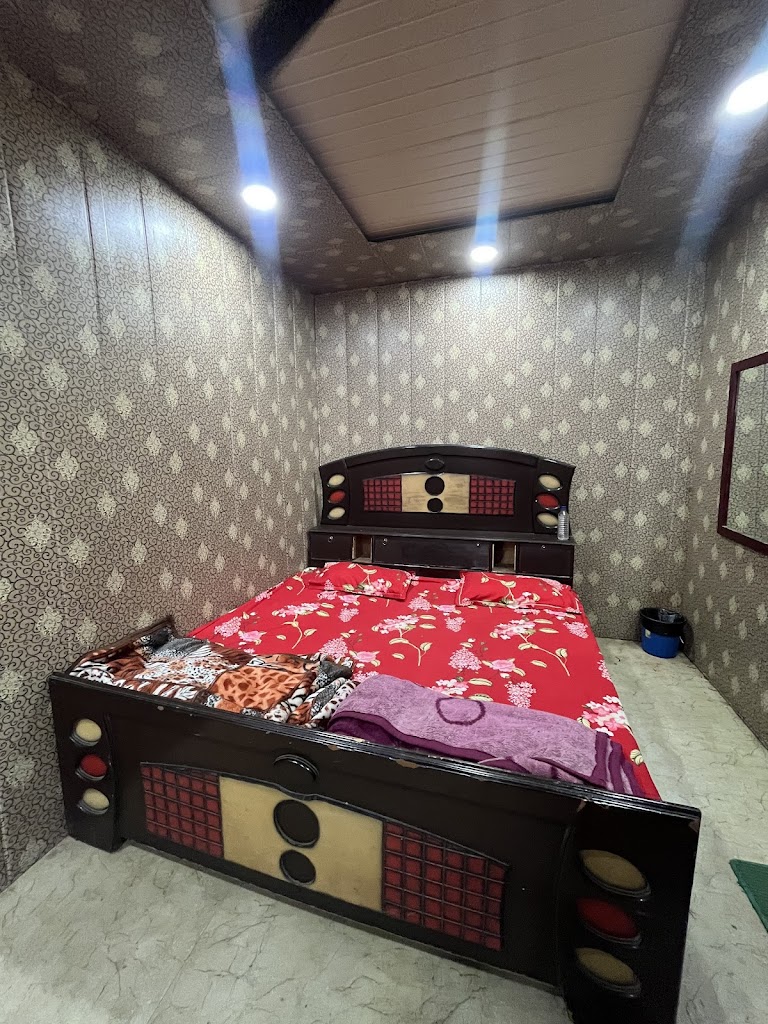 Hotel Deepika Palace Lodge