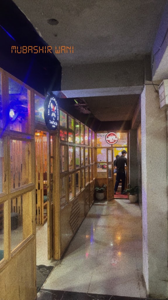 Wud Fire Cafe And Restaurant