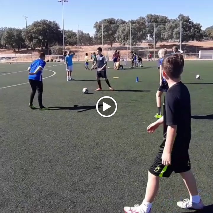Academia de Futbolistas Dribling — Videos