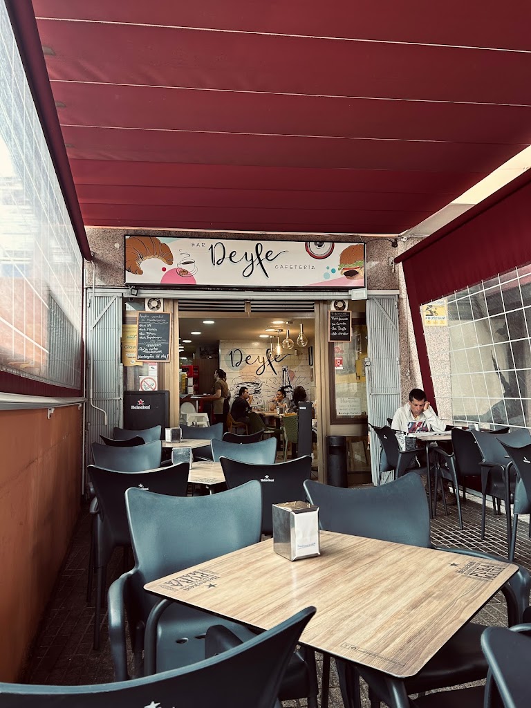 Bar - Cafeteria Deyfe — Ambiente