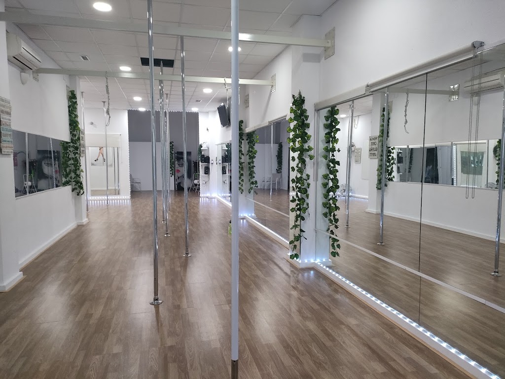 POLE DANCE SPORT VALENCIA ESCUELA BETTY YEIN