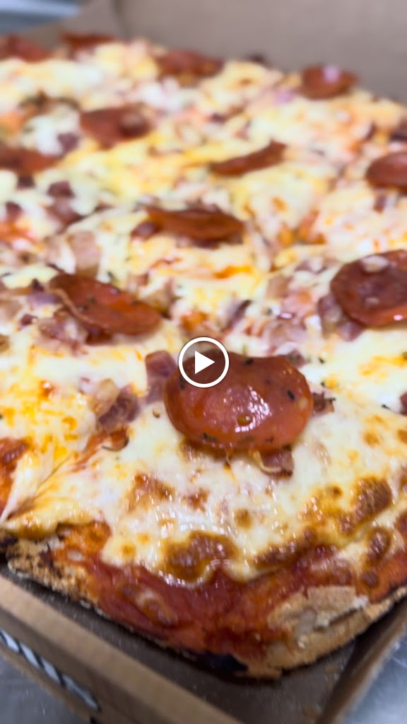 Pizzeria Que Rick'o — Videos