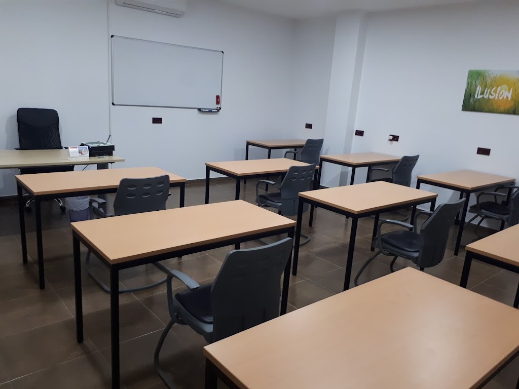 AULA MASTER Centro de Estudios y Business School