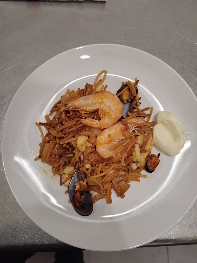 EL CANTO BOLIViANO — Paella