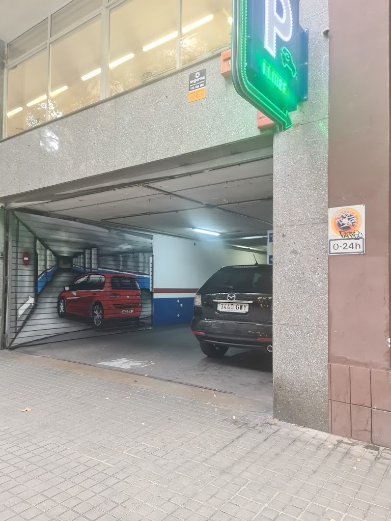 Carrer de Floridablanca, 55 Garage