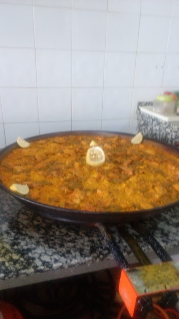 POLLOS 33 — Paella
