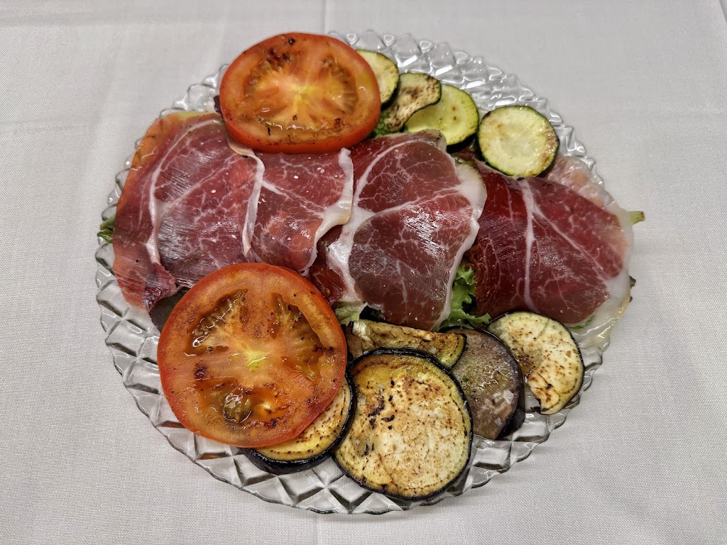 Restaurante La Gran Taberna — Comida y bebida
