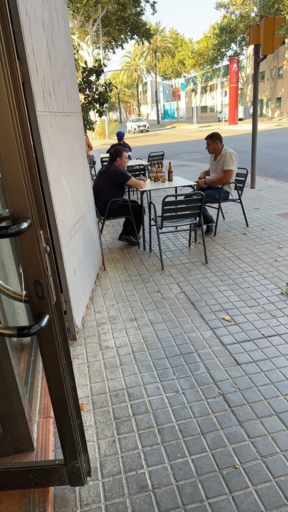 Restaurante Fogar Gallego li — Ambiente