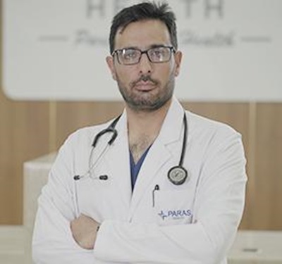 Dr. Dr Syed Asrar Ahmad Qadri Associate Director Cvts Paras Health Srinagar