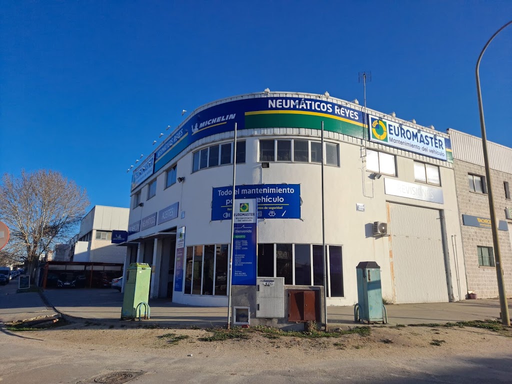 Repuestos Reyes - Taller Mostoles