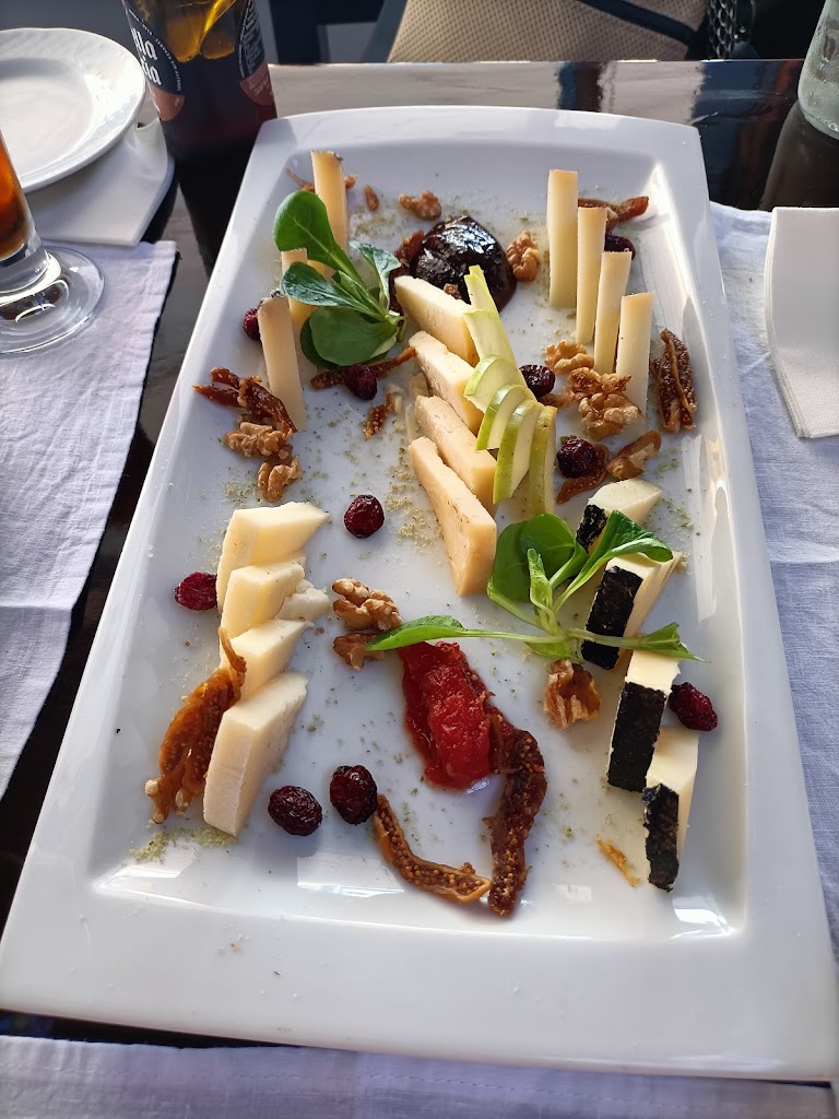 La Puntilla — Comida y bebida
