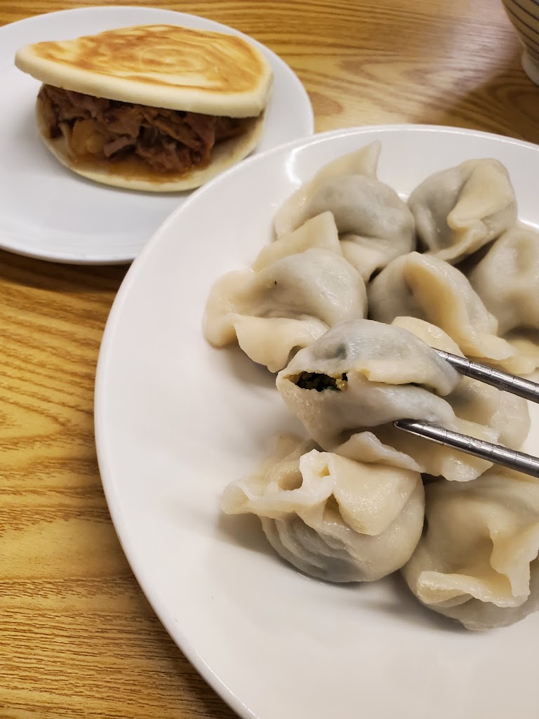 石投德雜醬麵館 的照片