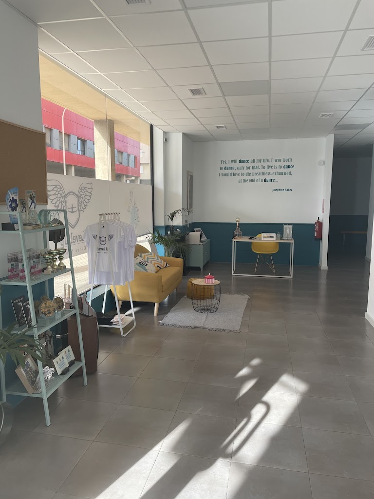 -LEVEL UP, Dance Studio-