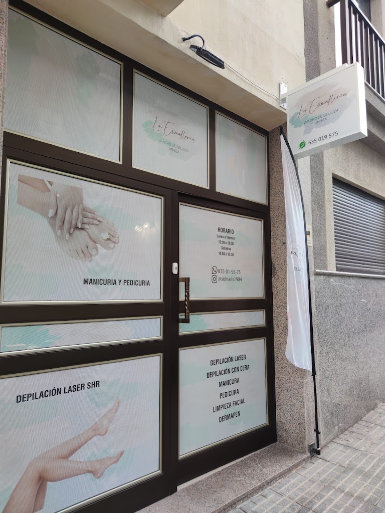 La Esmalteria centro de belleza.