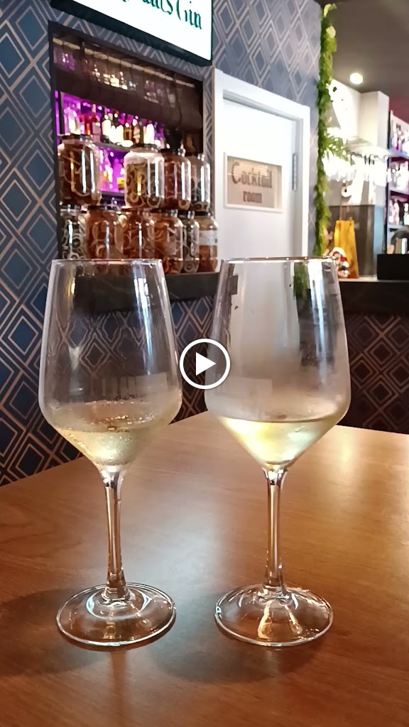 Bar La Cassette Castro — Videos