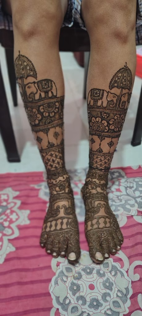 Aayat Makeover Henna Artist