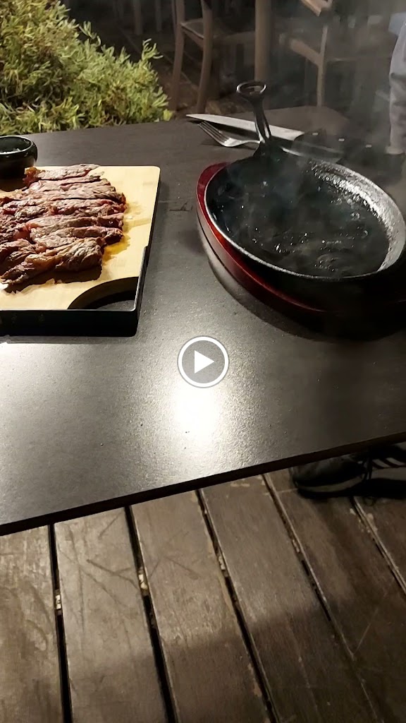 La Isla restaurante — Videos
