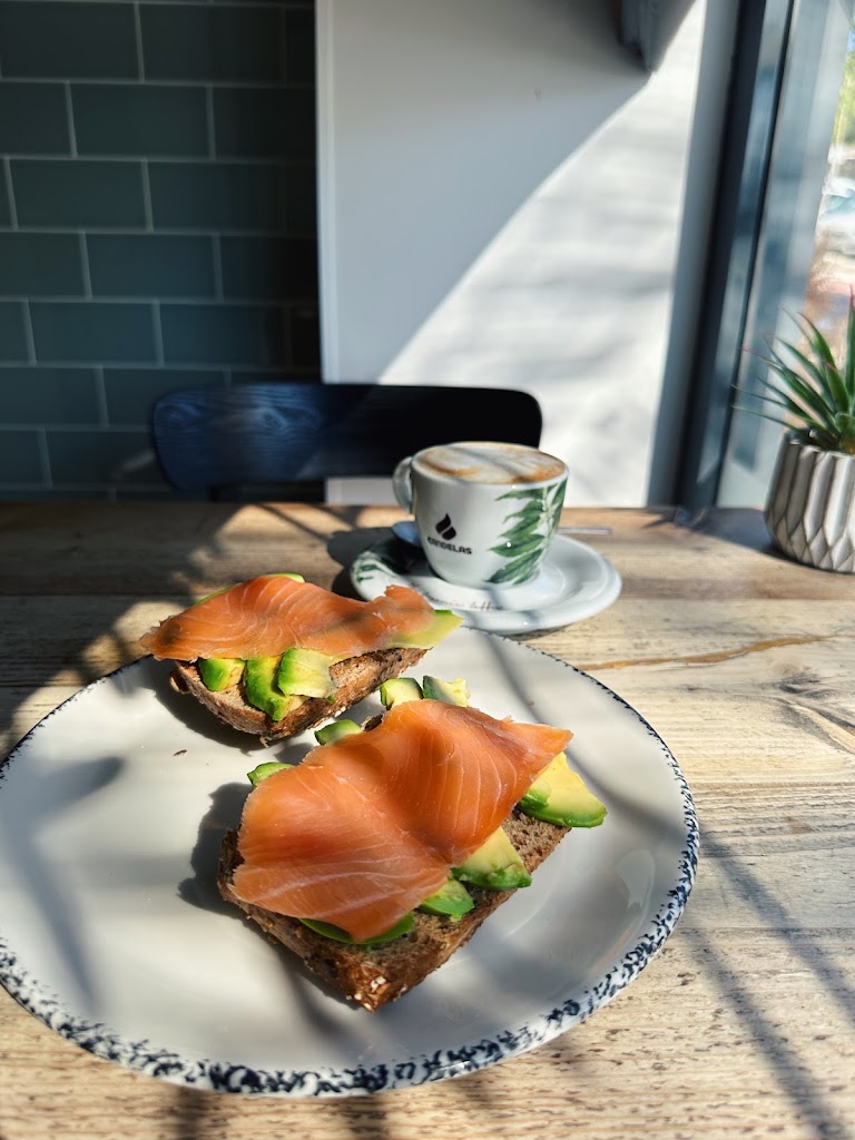 Kosh Cafe — Cafe