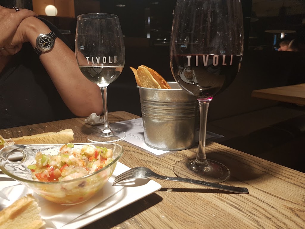Cafe Tivoli — Comida y bebida